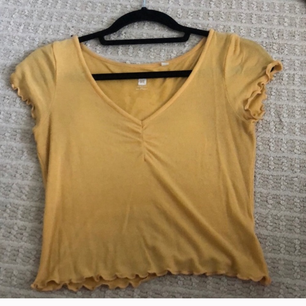 Yellow synch top